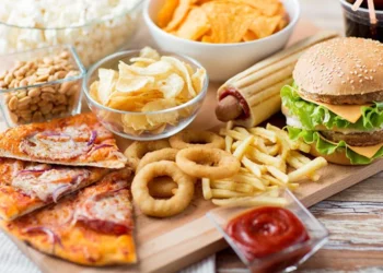 in-many-countries-traditional-foods-are-being-replaced-by-fast-food