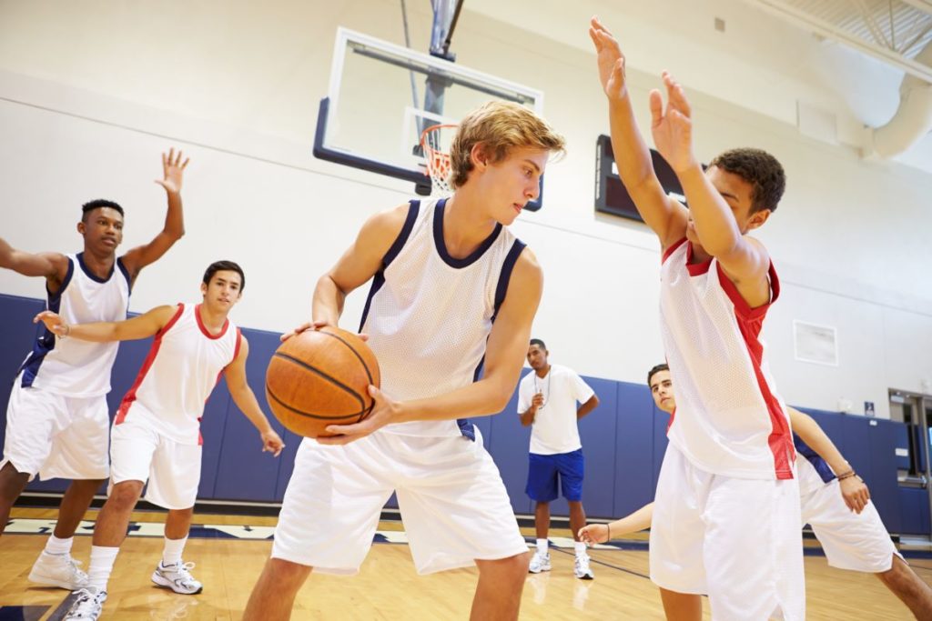 It is more beneficial to take part in sports which are played in teams