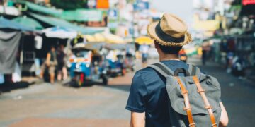 ielts-writing-vocabulary-travel