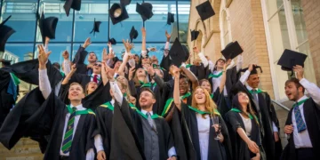 there-are-many-highly-qualified-graduates-without-employment